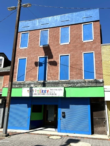 Convenient Commercial Office